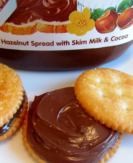 hazelnut-crackers-nutella-cannabis-recipe