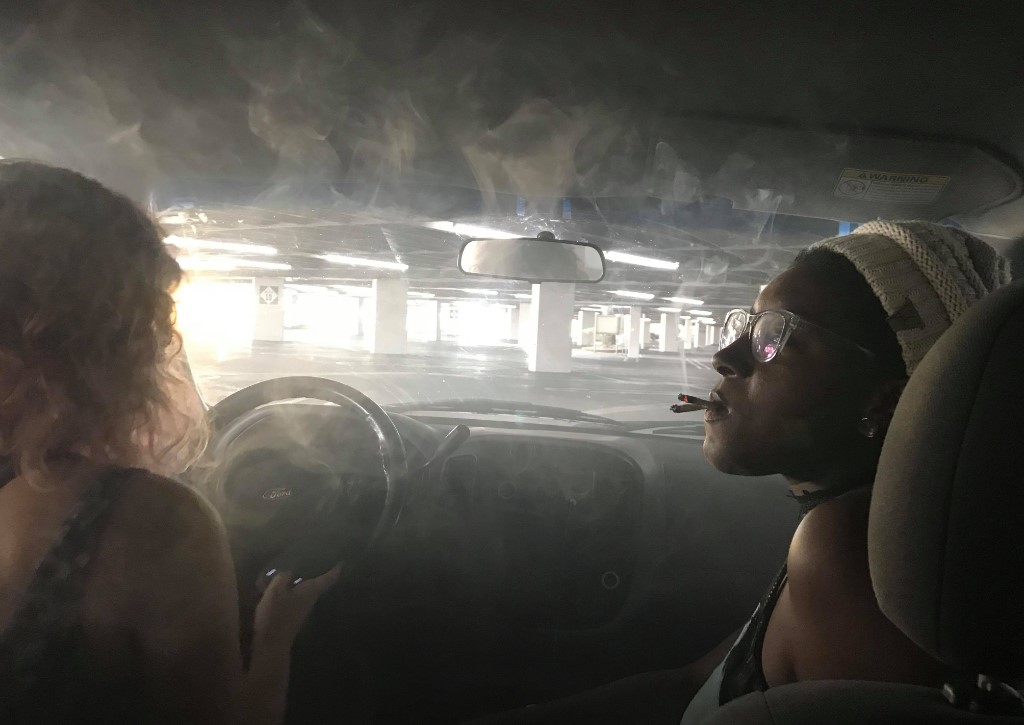what-is-hotboxing-weed