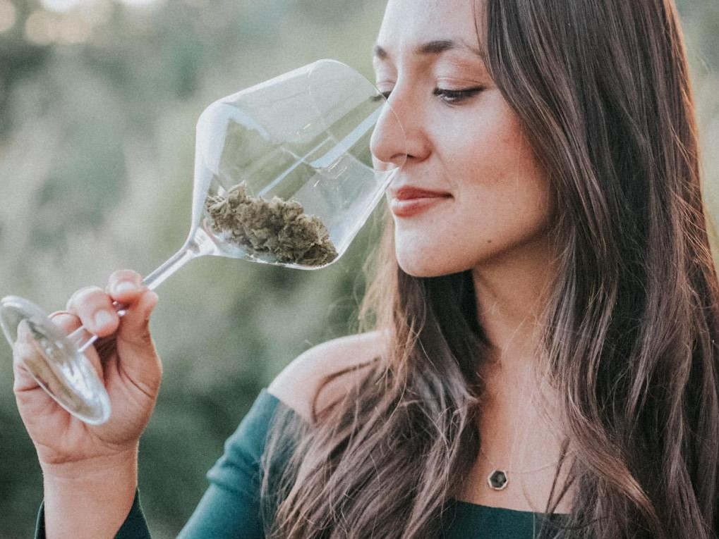 How to Make Weed Wine at Home